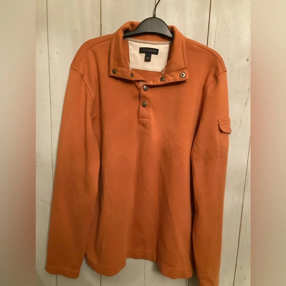 Banana Republic Men's Snap Neck Soft‎ Knit Pullover Sweater Autumn, Orange Large
